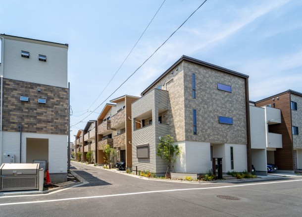 ファミーナグラン高砂