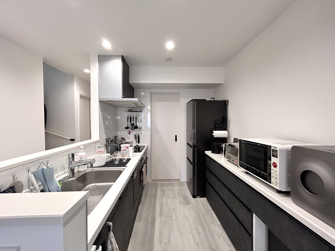 暮らしの質を上げる家電などが揃うキッチン。